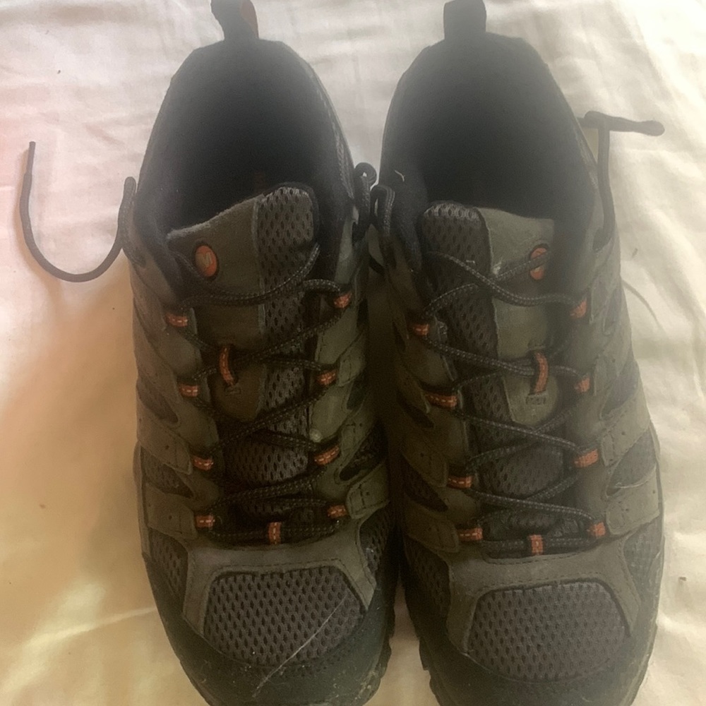 Mens hiking shoe